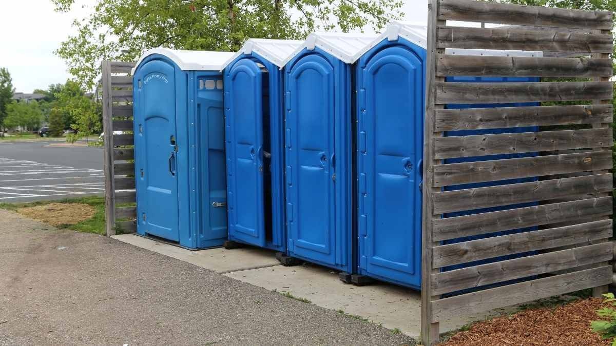 Porta Potty Rental Pros - Quality Portable Restroom Services in Frankfort, KS, 66427
